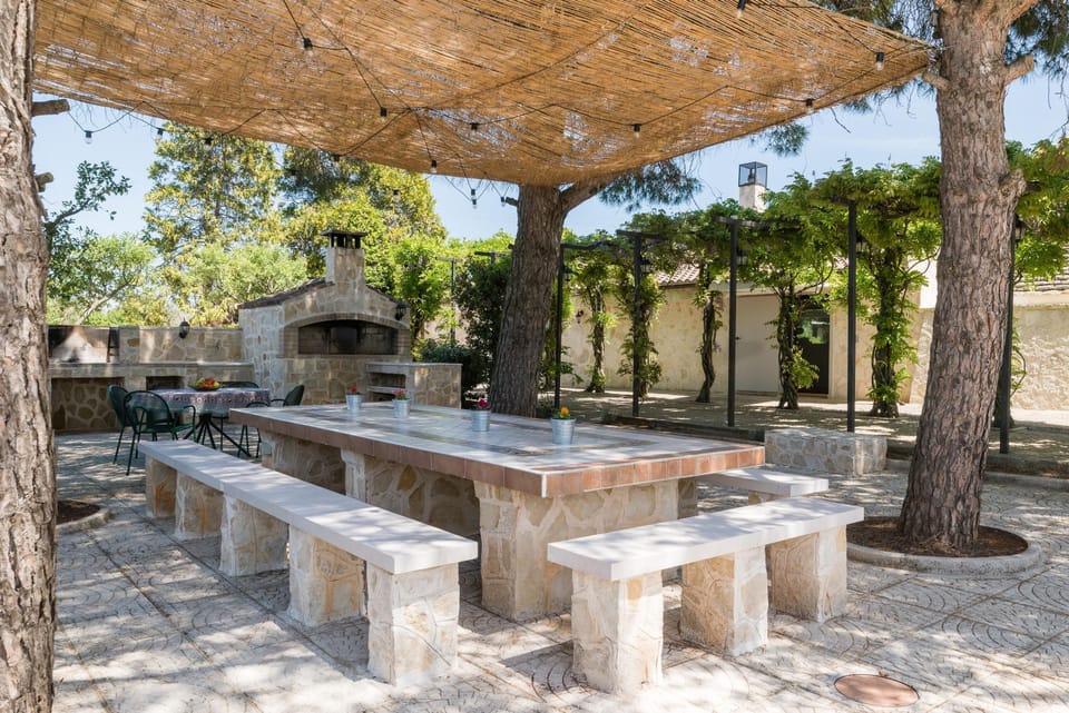 BBQ/picnic area