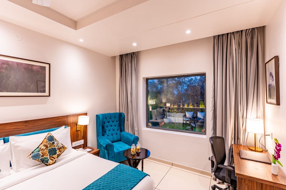 Executive Room | Minibar, desk, laptop workspace, WiFi (free)