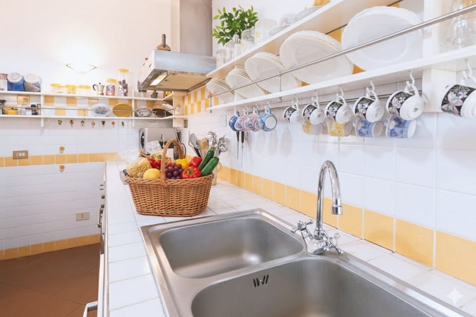 Basic Villa | Private kitchen | Full-size fridge, microwave, oven, stovetop