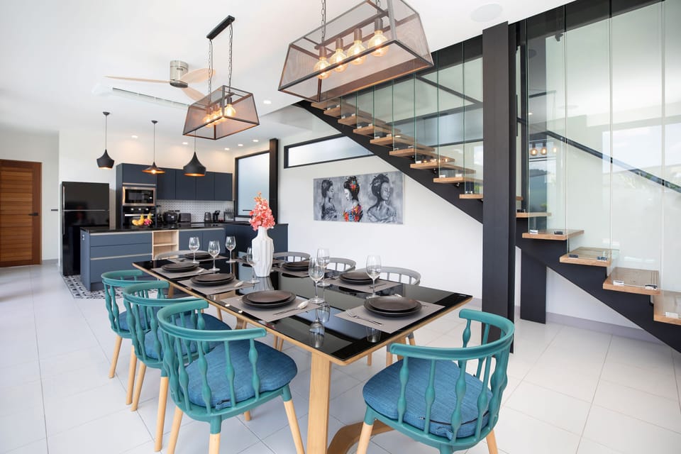 Luxury Villa | In-room dining