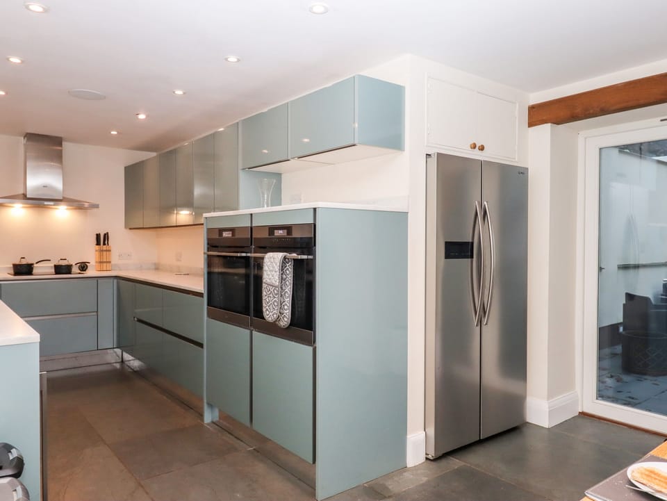 Fridge, dishwasher, electric kettle, toaster