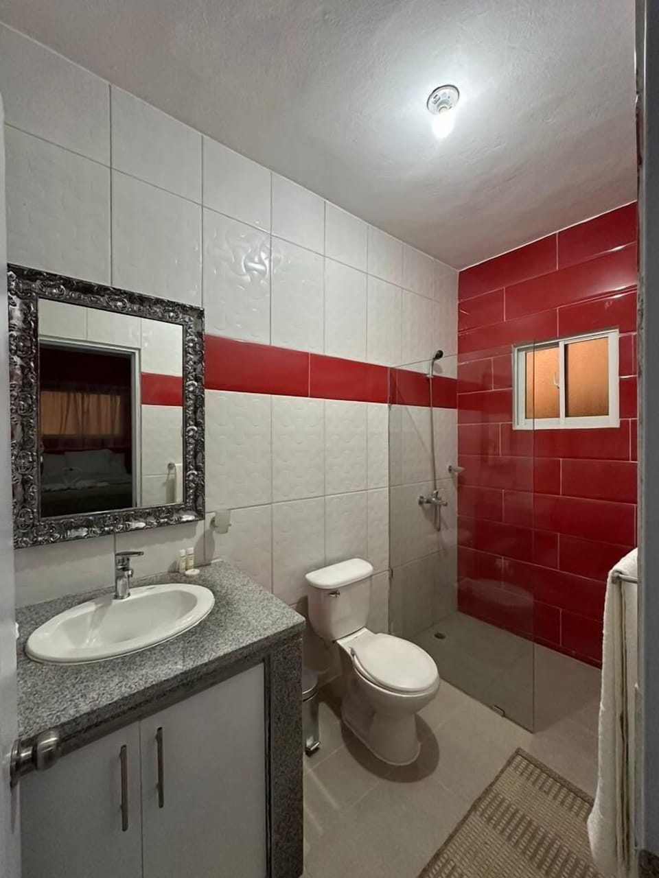 Junior Studio Suite | Bathroom