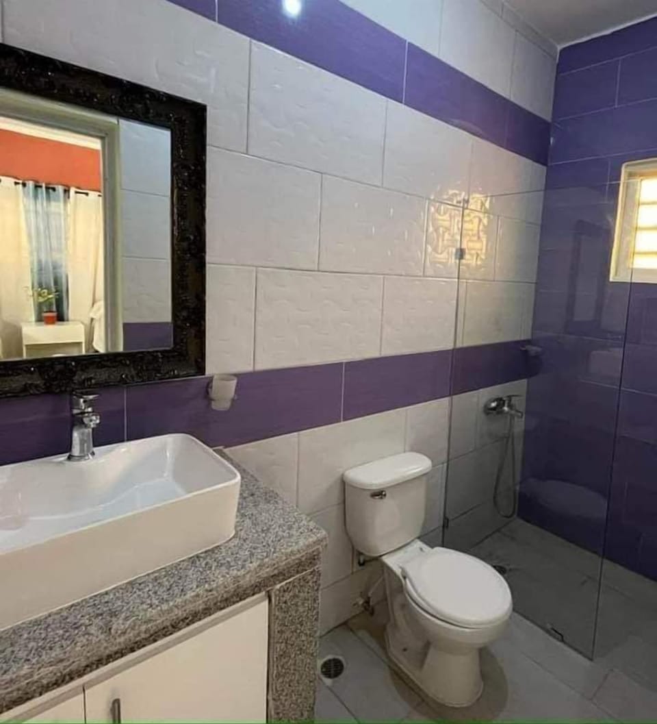 Luxury Studio Suite | Bathroom