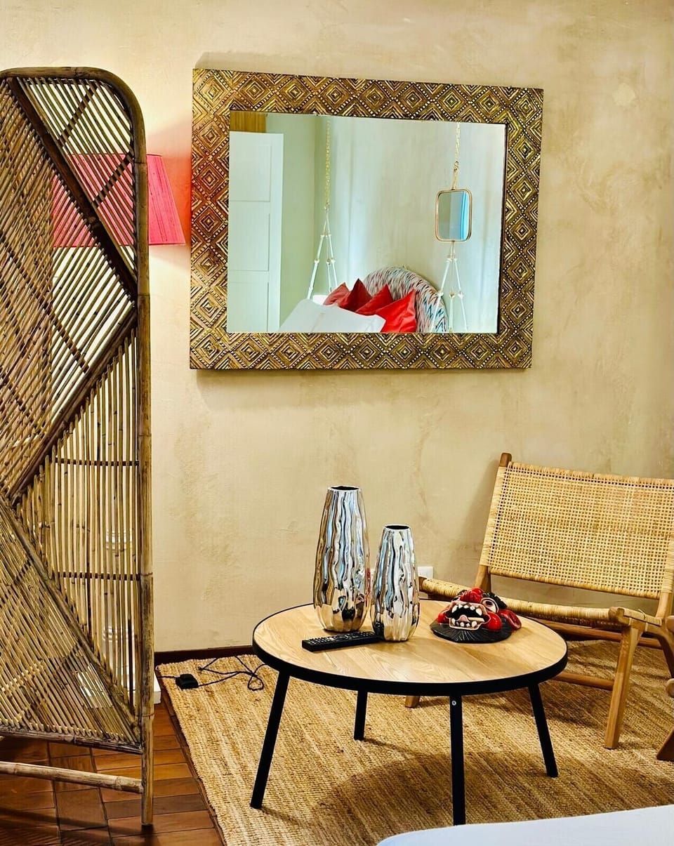 Deluxe Double Room | Living area | 43-inch flat-screen TV with digital channels