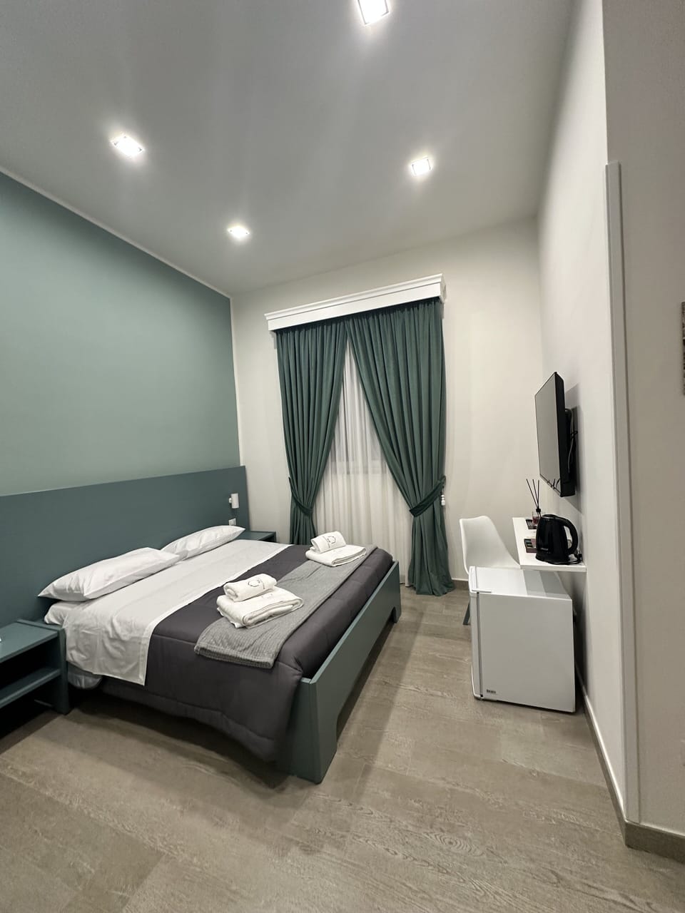 Deluxe Room (Maradona) | 1 bedroom, premium bedding, down comforters, memory foam beds
