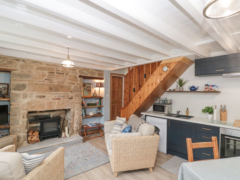 Cottage | Living area