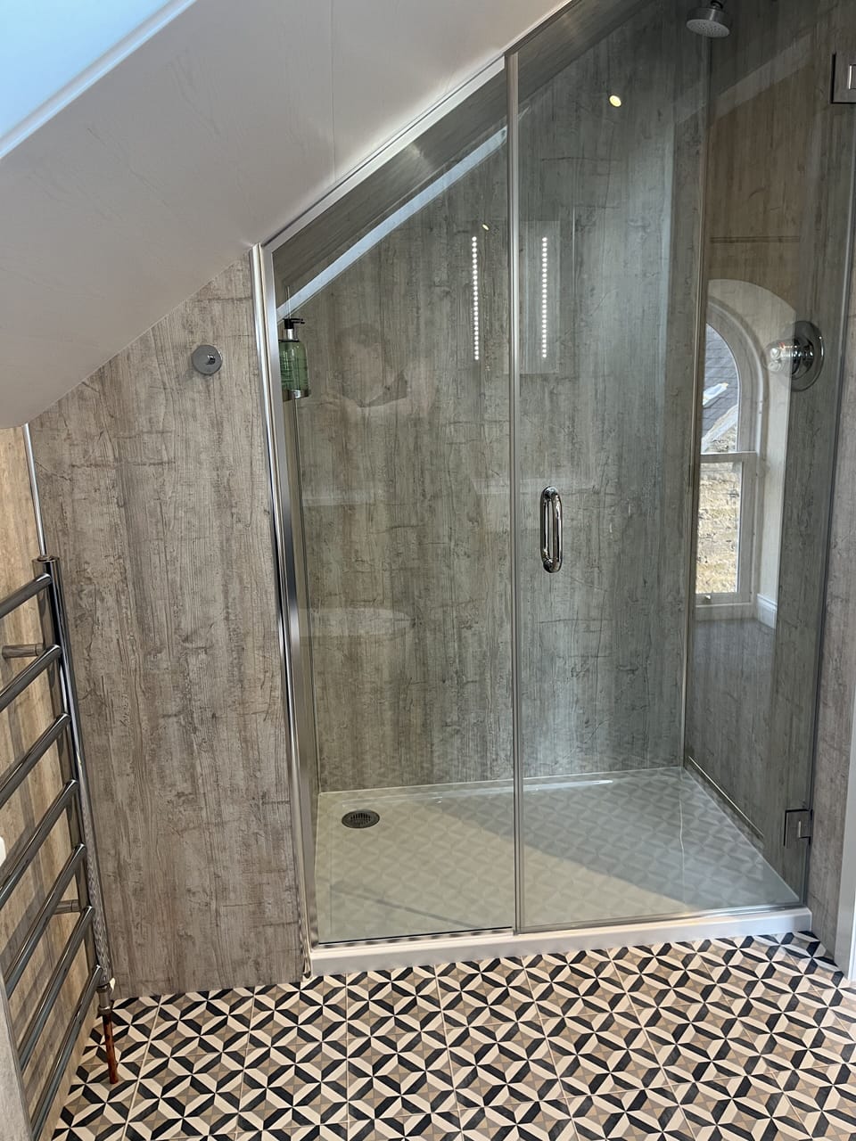 Twin Room (4) | Soundproofing