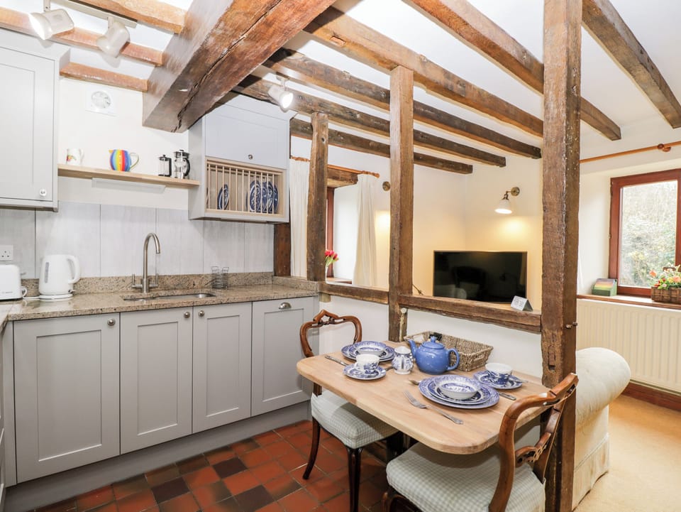 Cottage | Interior