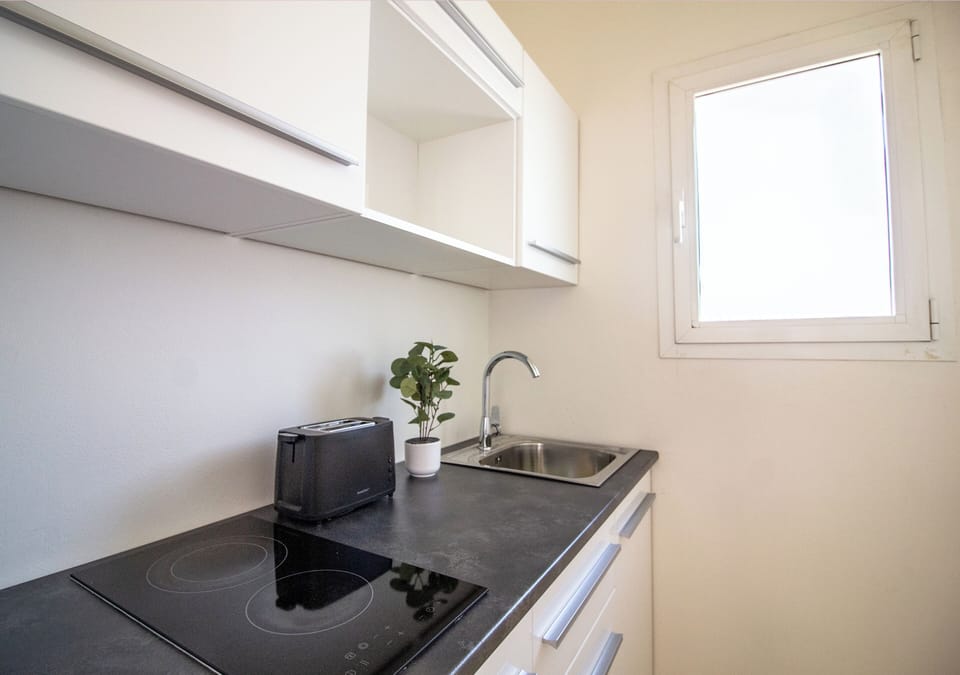 Classic Double Room, 1 Bedroom, Ensuite, Tower | Private kitchen | Fridge, stovetop, espresso maker, coffee/tea maker