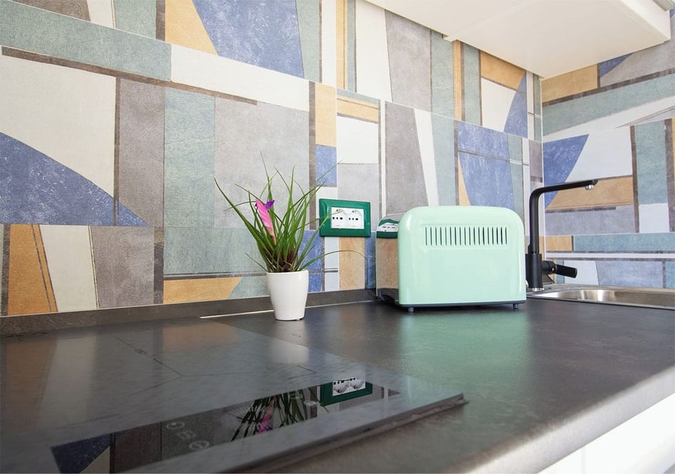 Standard Double or Twin Room | Private kitchen | Fridge, stovetop, espresso maker, coffee/tea maker