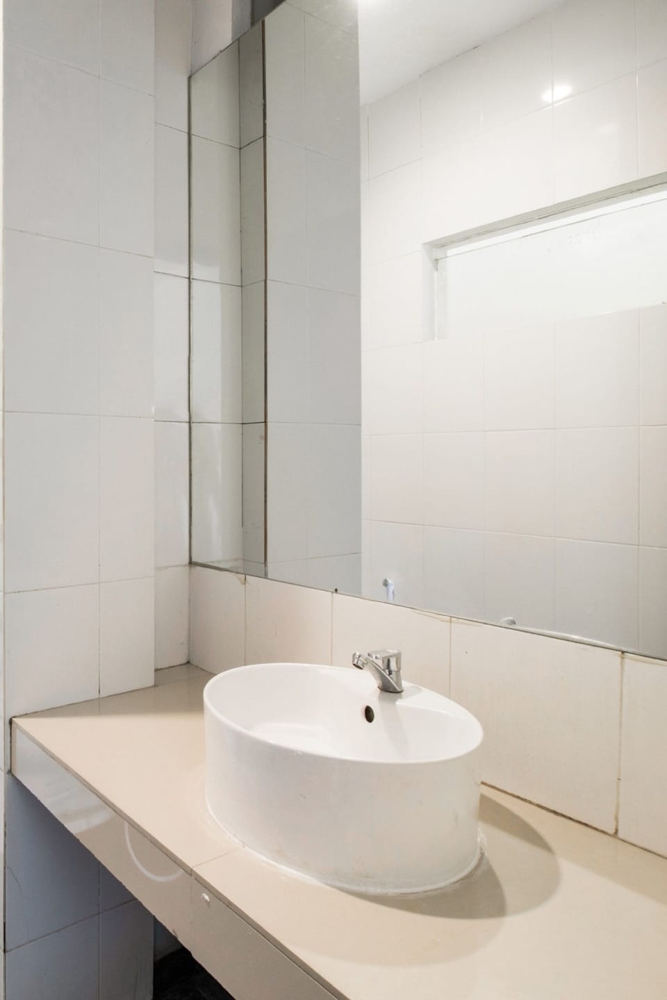 Deluxe Suite | Bathroom | Shower, towels, soap