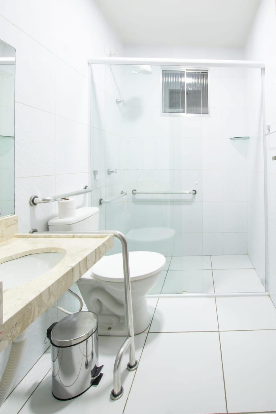 Comfort Double Room | Bathroom | Shower, bidet, towels, toilet paper