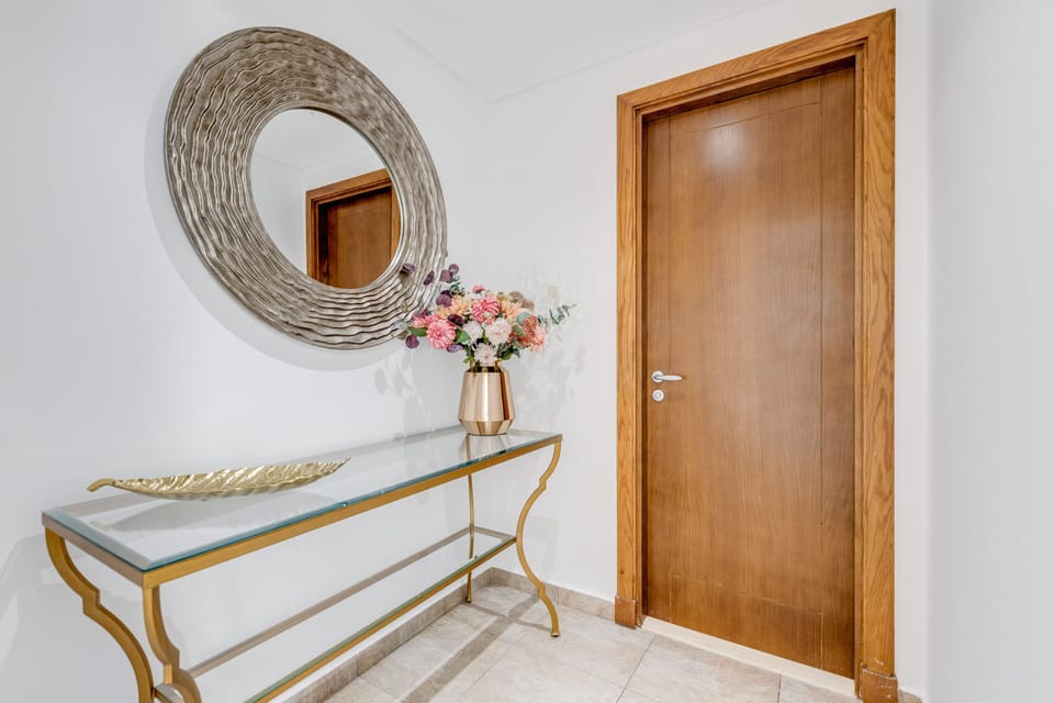 Luxury Townhome, 3 Bedrooms, Sea View | Living area | 60-inch flat-screen TV with digital channels, Netflix