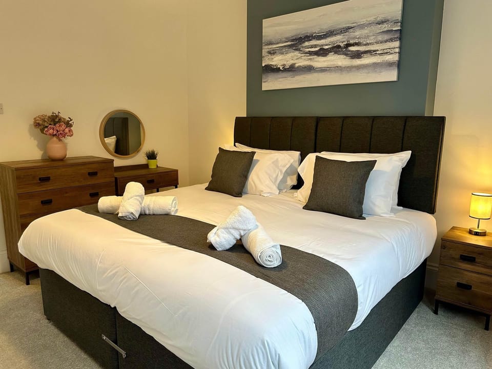 House | 2 bedrooms, desk, bed sheets