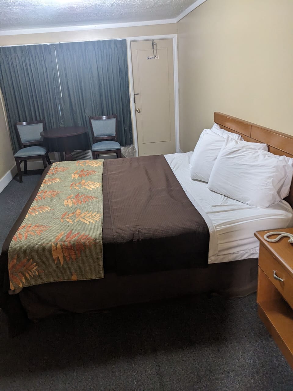 Deluxe Single Room | Bed sheets