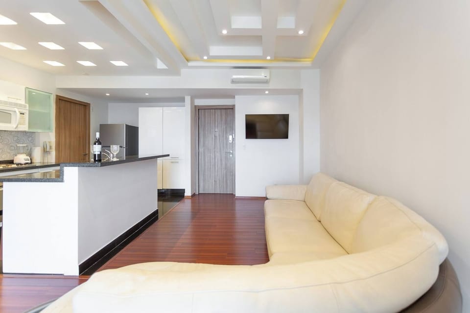 Apartment, 2 Bedrooms, Terrace, City View | Living area