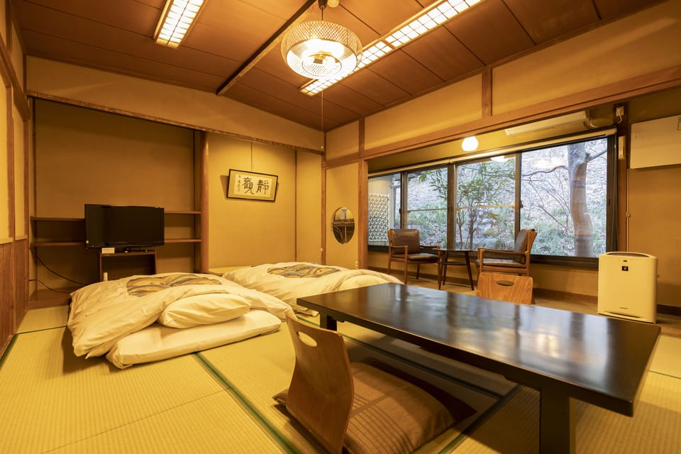 Family Quadruple Room | Desk, free WiFi