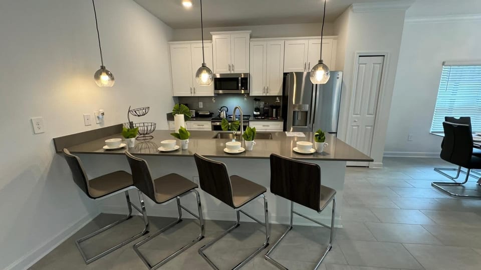 House | 5 bedrooms, Internet