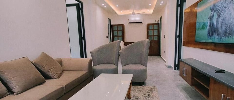 Luxury Villa, Balcony | Living area | Music library