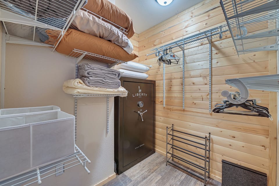 House (1 Bedroom) | Interior