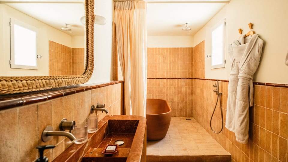 Suite, 3 Bedrooms (Luberon) | Premium bedding, minibar, in-room safe, blackout drapes