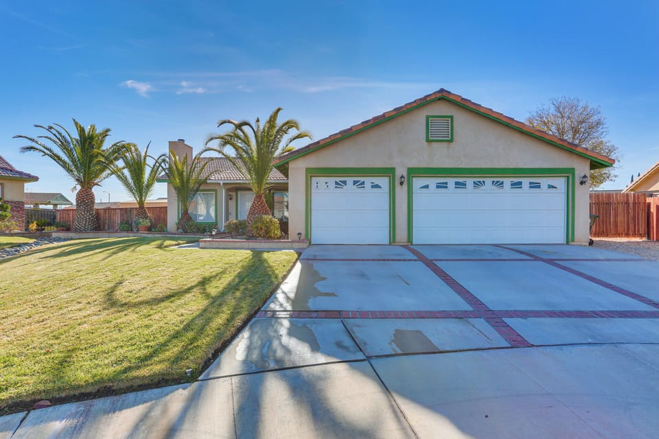 House (3 Bedrooms) | Front of property