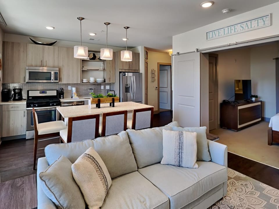 Condo, Multiple Beds, Balcony, Beach View (#334 - No Pets Allowed) | Living area | 40-inch flat-screen TV with cable channels, TV
