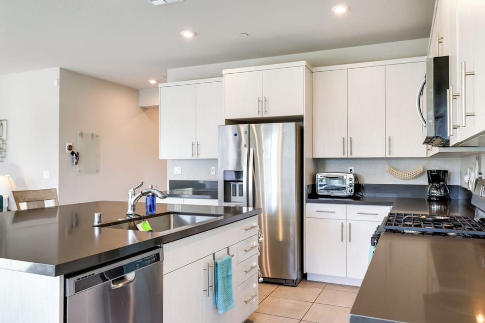 House (3 Bedrooms) | Interior