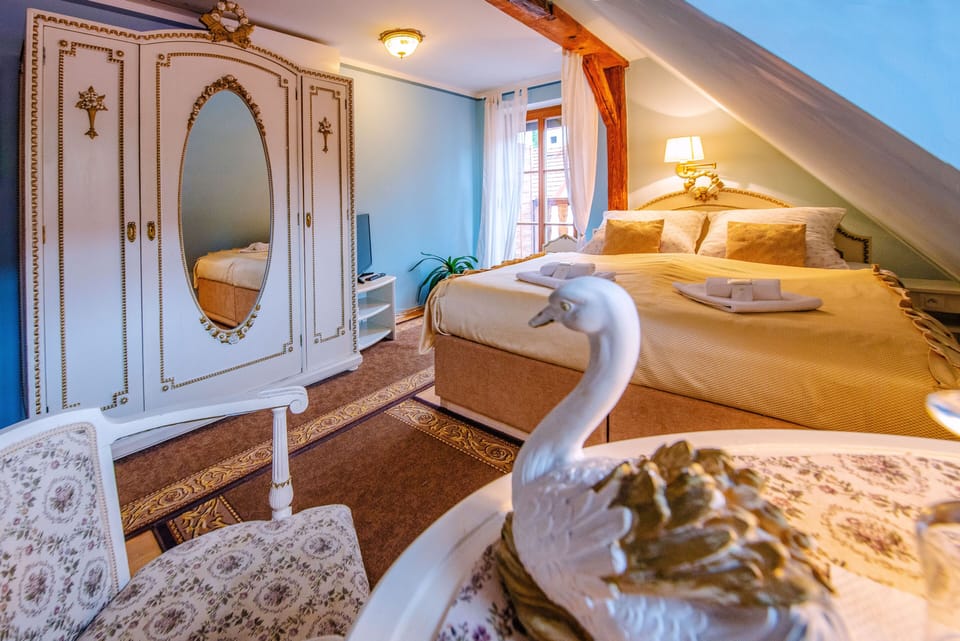 Double Room, Balcony, City View (1) | Select Comfort beds, desk, free WiFi, bed sheets