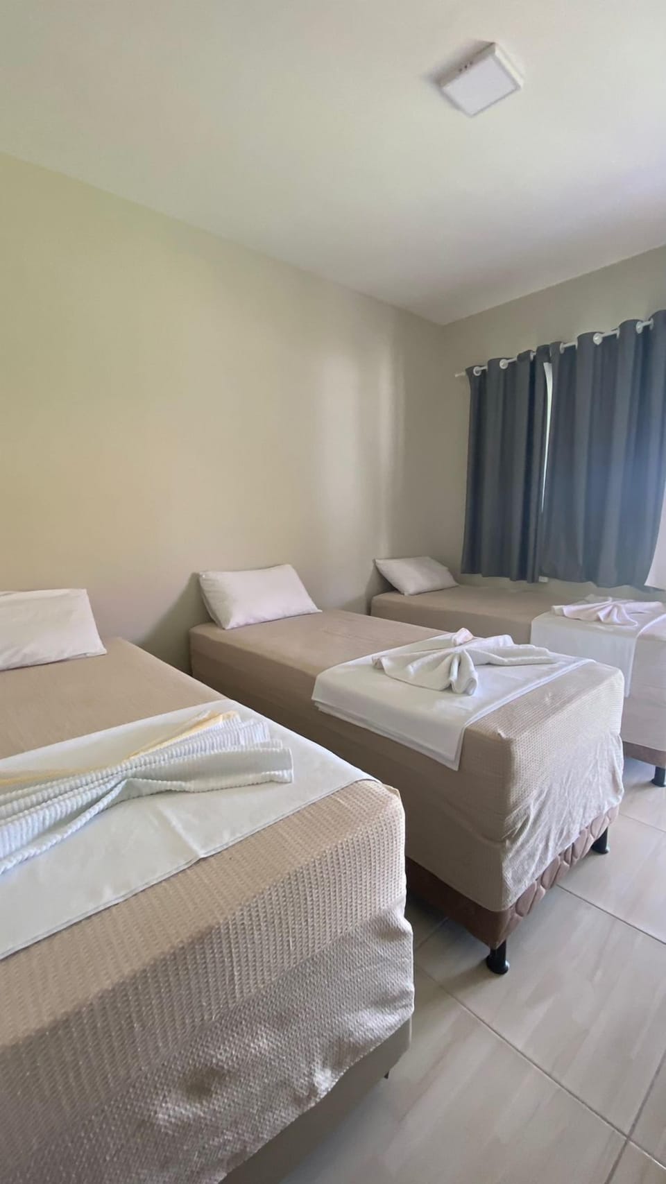 Classic Triple Room | Free WiFi, bed sheets