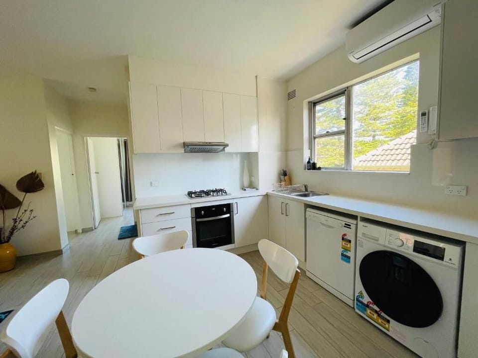 Apartment | Private kitchen | Full-size fridge, microwave, oven, toaster
