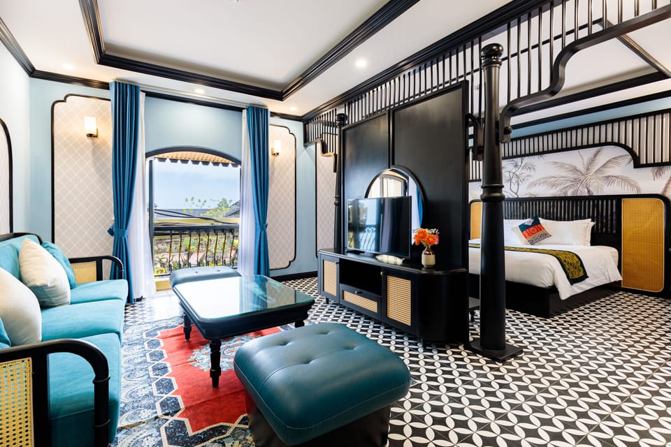 Junior Suite | Egyptian cotton sheets, premium bedding, Select Comfort beds