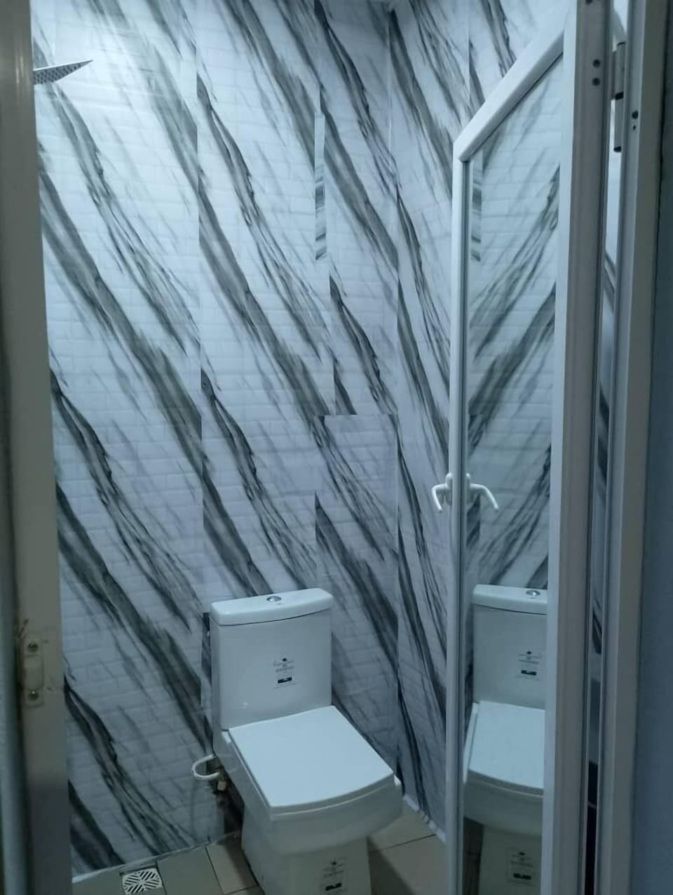 Deluxe Single Room, 1 Bedroom | Bathroom shower