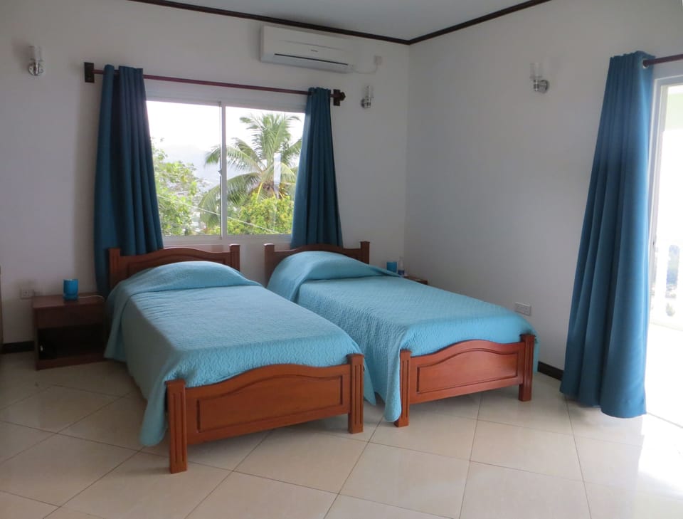 Standard Double or Twin Room | Blackout drapes, iron/ironing board, WiFi (free), individually furnished