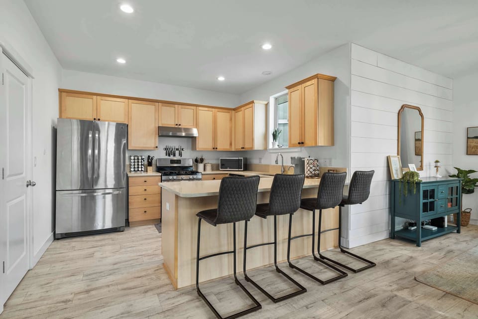 House, Multiple Beds, Patio, Garden View (Rocca Way Getaway) | Private kitchen | Fridge, microwave, oven, stovetop