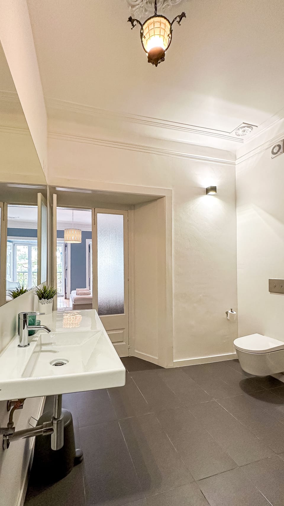 Standard Triple Room | Bathroom | Hair dryer, towels