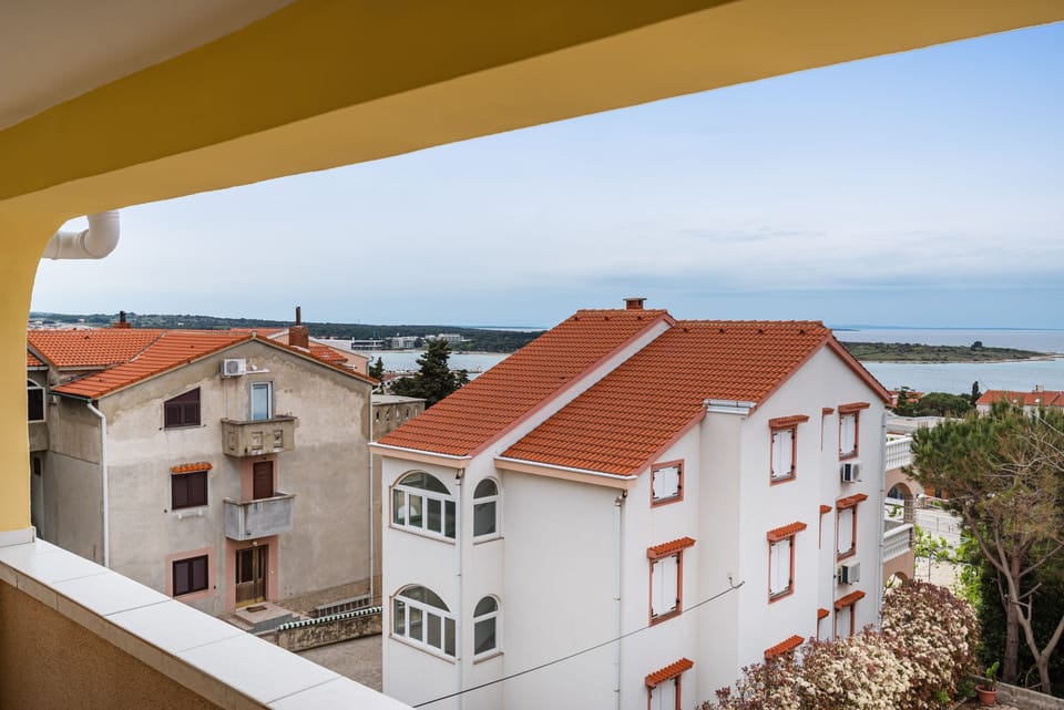 Apartment, 1 Bedroom, Balcony, Garden View | Property grounds