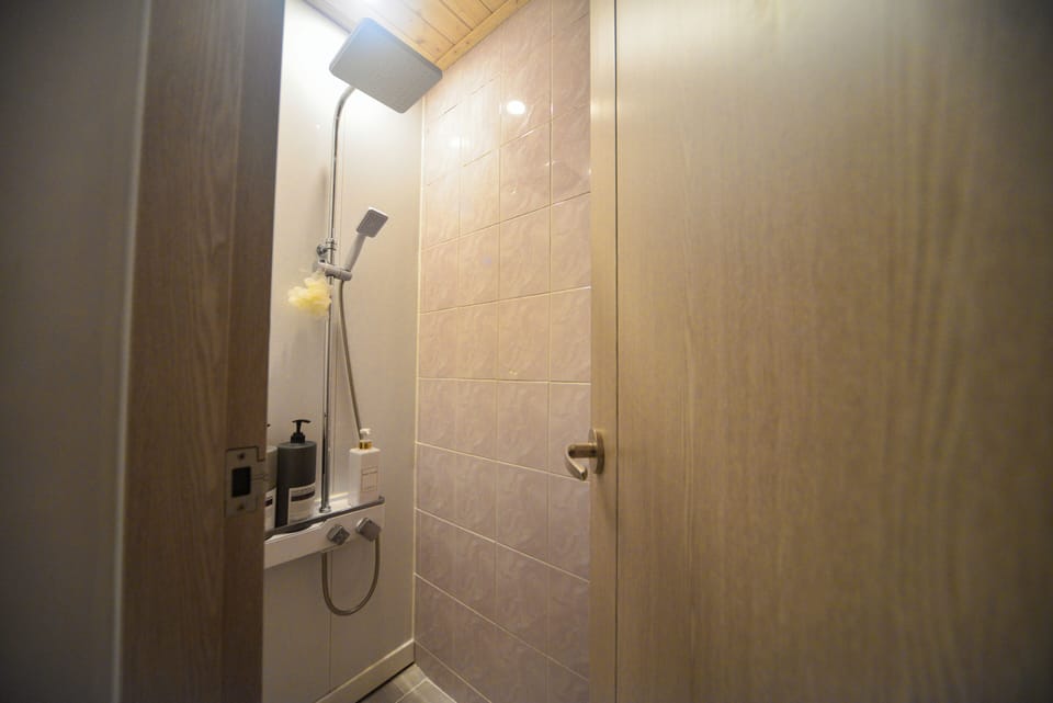 Comfort Double Room, Women only | Shared bathroom