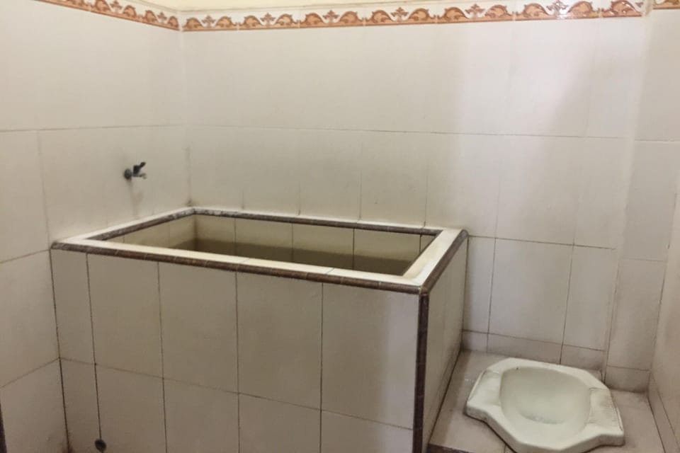 Double Room | Bathroom | Shower, towels