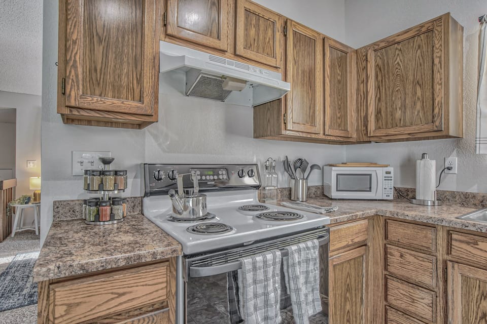 Fridge, microwave, oven, dishwasher