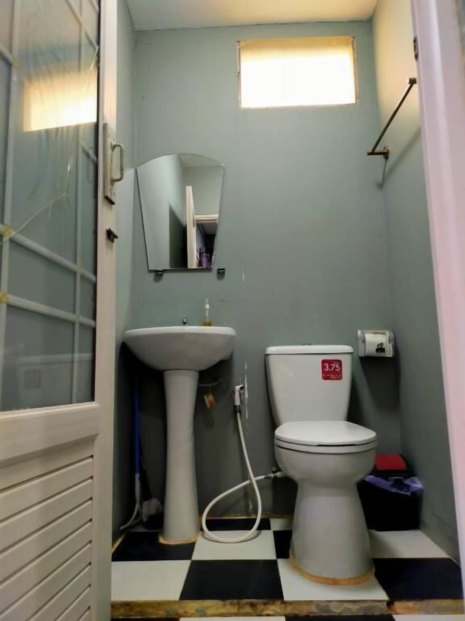 Deluxe Villa | Bathroom | Shower, rainfall showerhead, bidet, towels