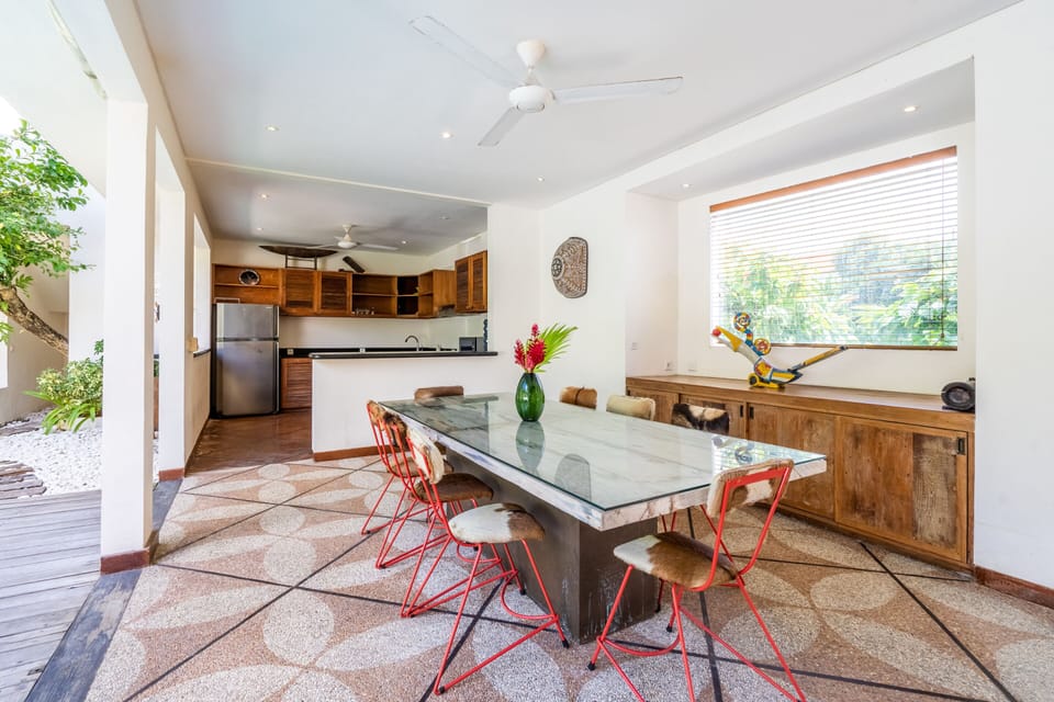 Luxury Villa | Dining room