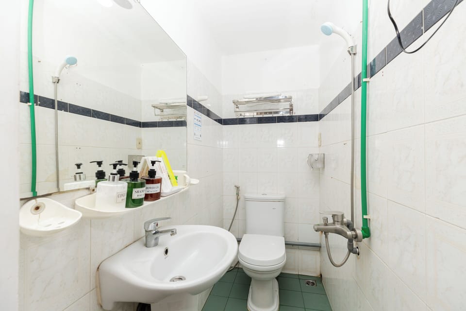 Vuon Tao Dan Hotel Near Ben Thanh Market Hotel in Ho Chi Minh City
