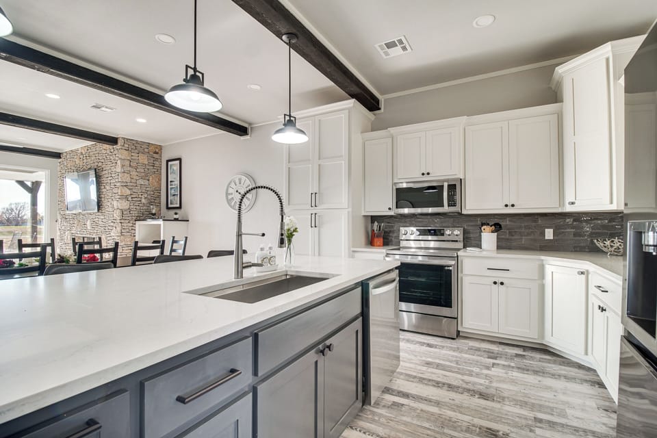 House (3 Bedrooms) | Interior