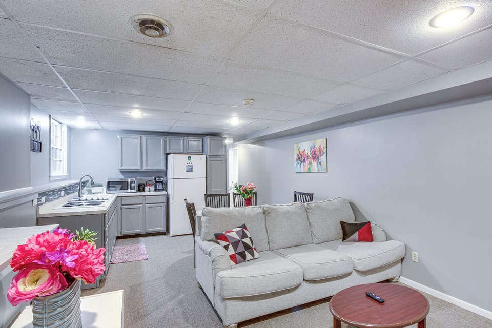 Apartment (2 Bedrooms) | Front of property