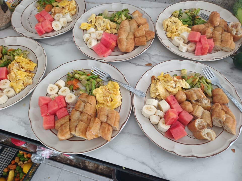 Free daily continental breakfast