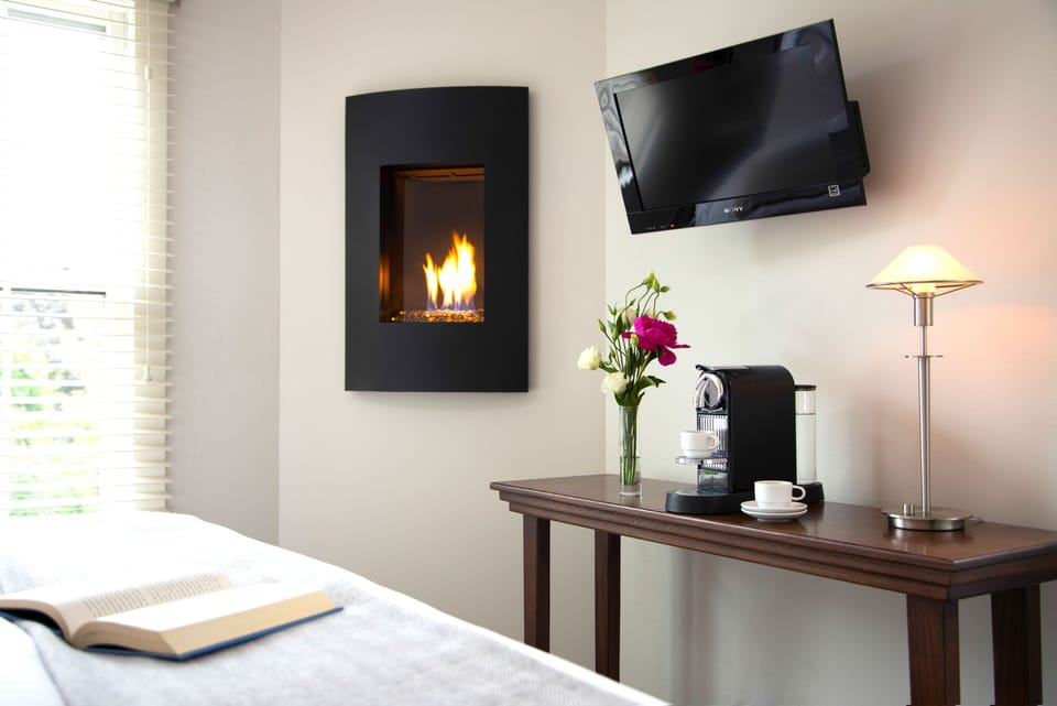 Frette Italian sheets, premium bedding, iron/ironing board, free WiFi