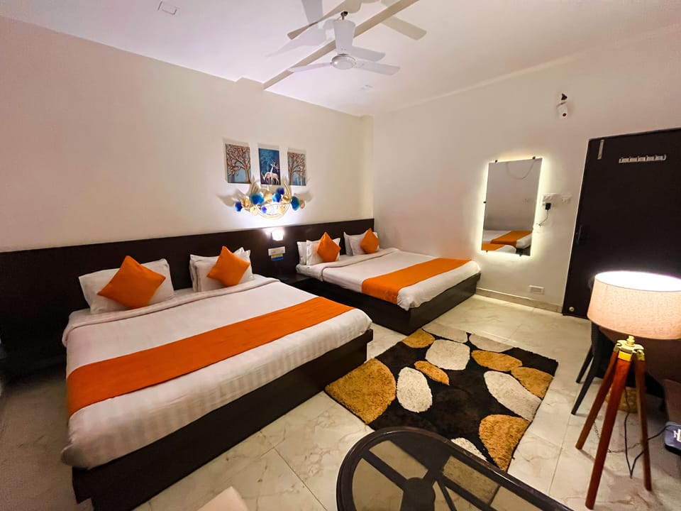Premium Quadruple Room | Individually decorated, individually furnished, desk, soundproofing