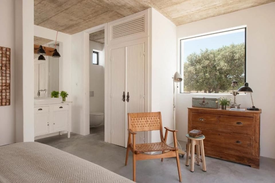 Superior Room | 1 bedroom, in-room safe, individually decorated, individually furnished