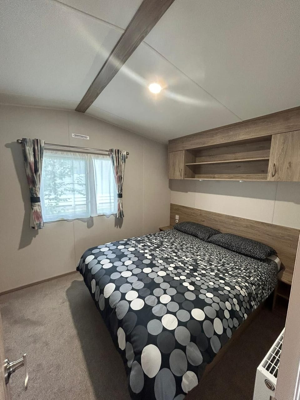 Cabin | 2 bedrooms, free WiFi, bed sheets